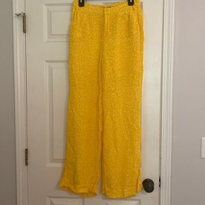 Yellow pants